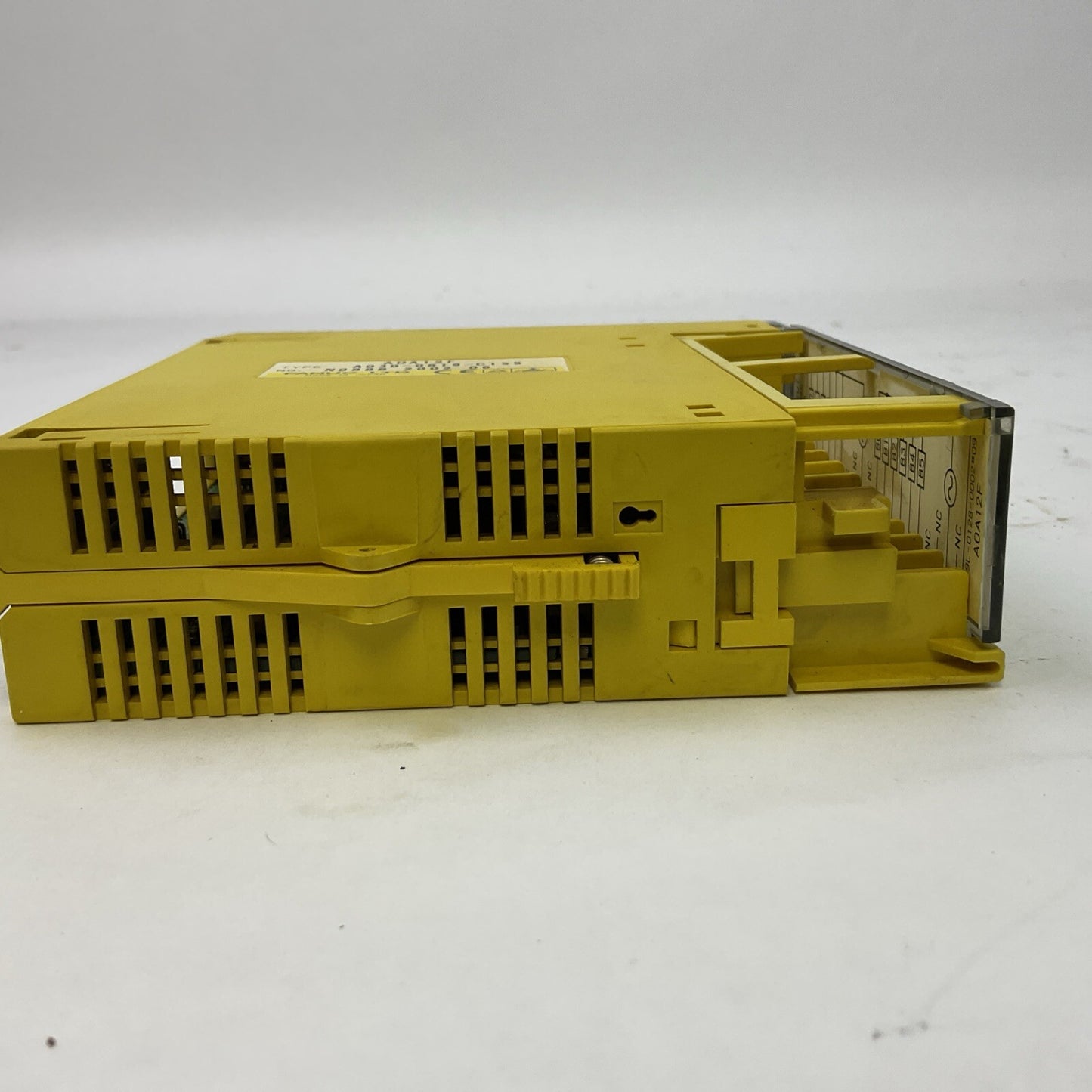 FANUC A03B-0819-C159 OUTPUT MODULE AOA12F