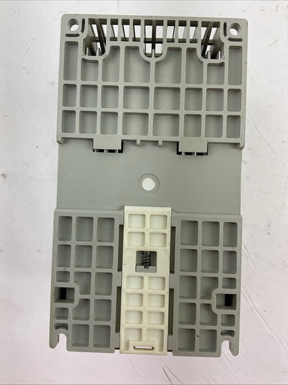 ALLEN BRADLEY 22B-D2P3N104 SER.A  AC DRIVE 0.75kW/1.0HP OUTPUT 0-460VAC