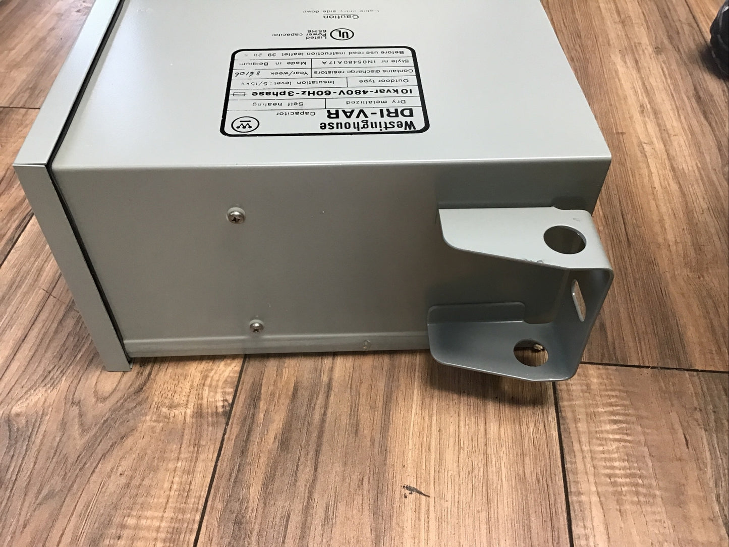 WESTINGHOUSE DRI-VAR CAPACITOR IN05480A17A 10KVAR 480V 60HZ 3 PHASE OUTDOOR