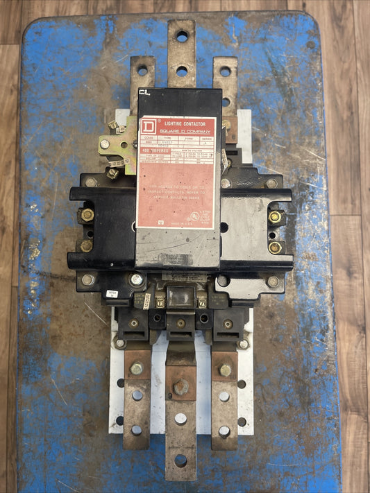 SQUARE D 8903 SY017 LIGHTING CONTACTOR SER A 400AMP 600VAC COIL 480/440V 50/60HZ