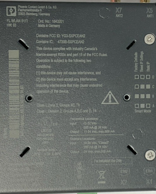 PHOENIX CONTACT WLAN 5100 WIRELESS SWITCH MODULE 32VDC HW:07 W/ 2 CONNECTORS