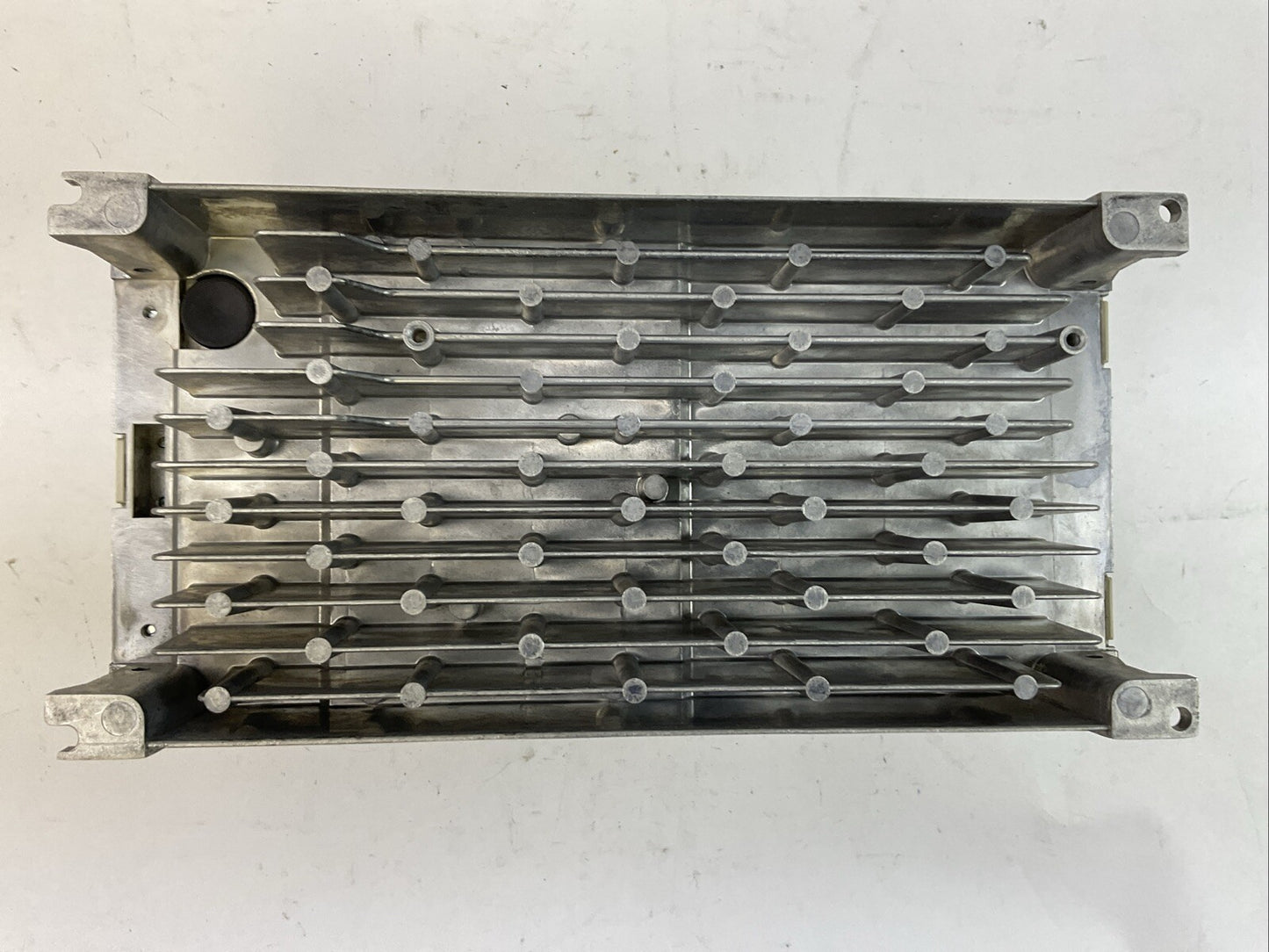 YASKAWA CIMR-E7U22P2 AC DRIVE VARISPEED E7 OUTPUT 0-240VAC 3PH 10.8A 4.1kVA