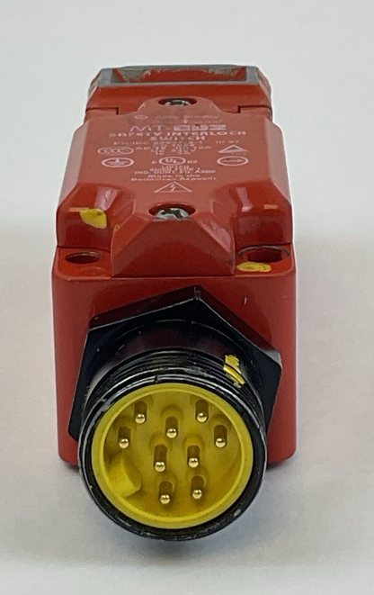 ALLEN-BRADLEY 240V GUARDMASTER SAFETY INTERLOCK SWITCH MT-GD2 / IEC 60947-5-1