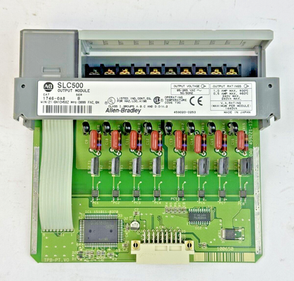ALLEN-BRADLEY - 1746-OA8 SER. B - SLC OUTPUT MODULE - 1746-0A8