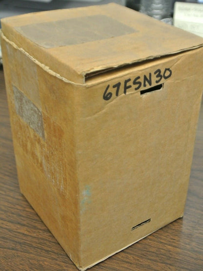 BRYANT 67FSN30 FUSED DISCONNECT SWITCH / 30A / 3-POLE / 600VAC / NEW SURPLUS