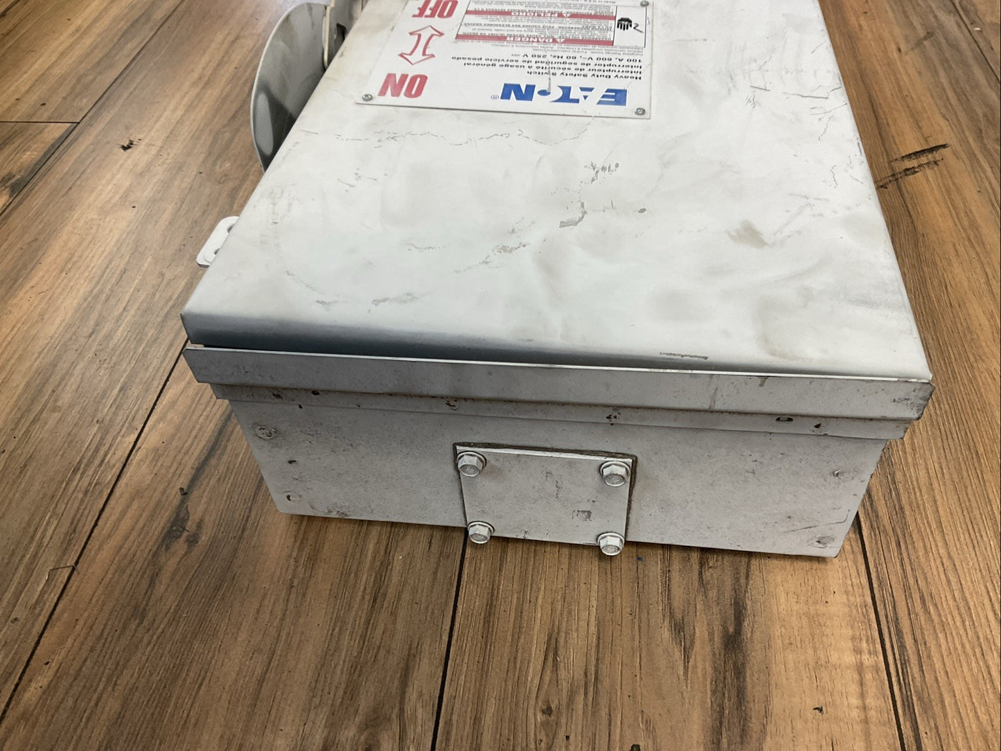 EATON DH363URK 600VAC 100HP 100A 250VDC 20HP NON-FUSIBLE SAFETY SWITCH TYPE 3R