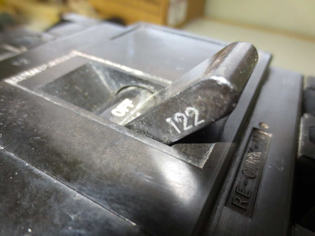HEINEMANN CJ3-G3-DU / HH83XC306 CIRCUIT BREAKERS 240VAC 60Hz 122A - (2) on RACK