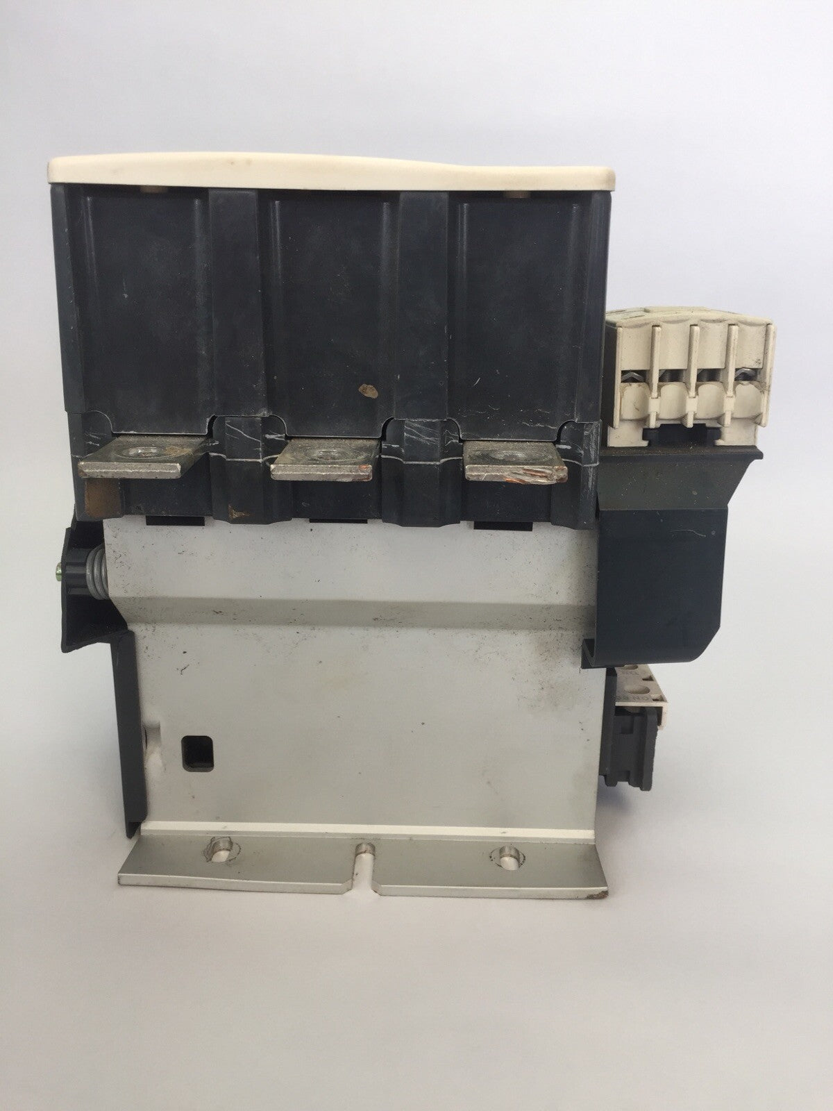 TELEMECANIQUE LC1F330 CONTACTOR 600VAC 370A 250HP LX1FH1102 110-115V 40-400HZ