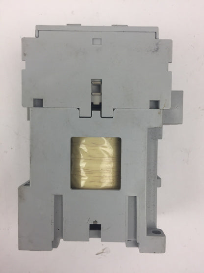 ALLEN BRADLEY 100-C16Z*10 CONTACTOR SER B 600VAC 30A COIL 24VDC