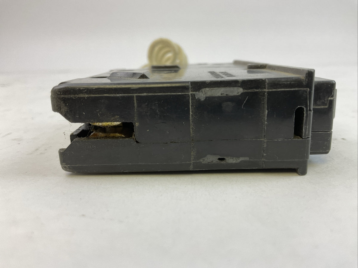 SQUARE D HOM115AFI ARC FAULT CIRCUIT BREAKER 1POLE 15AMP 120VAC SERIES 1