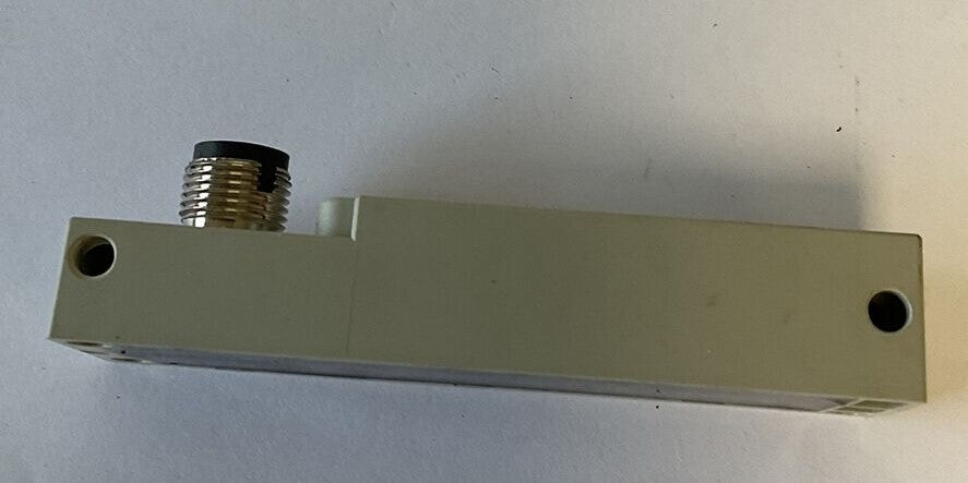 ALLEN BRADLEY 898P-P34PT-D8 DISTRIBUTION BOX SER.B 3A