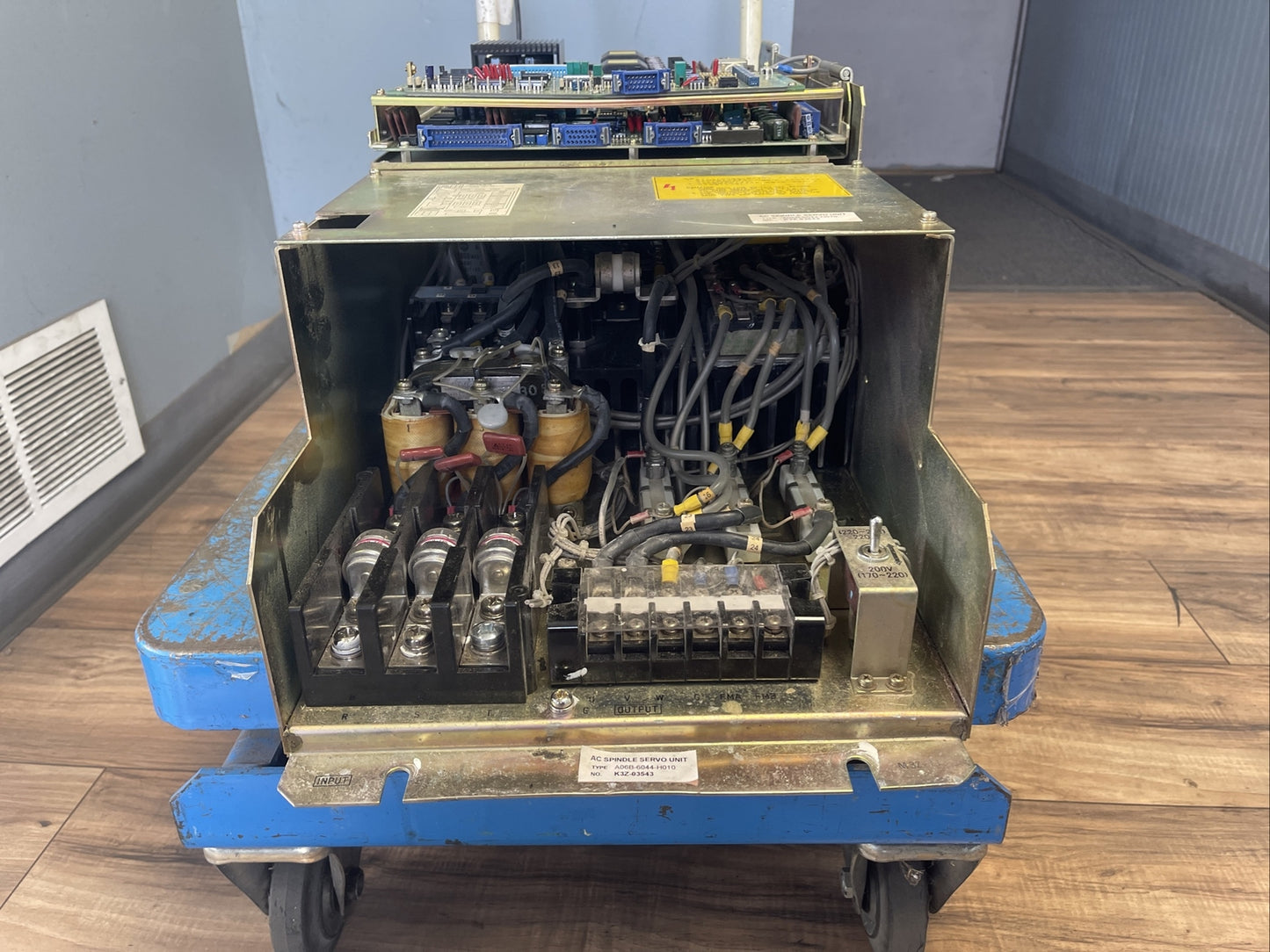 FANUC A06B-6044-H010 AC SPINDLE SERVO UNIT
