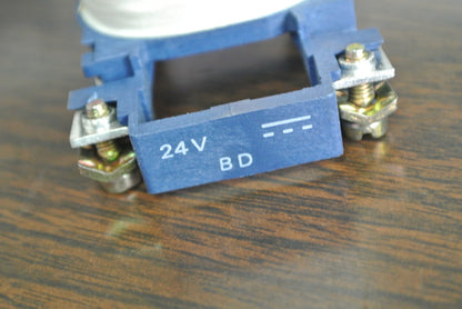 TELEMECANIQUE LX4 D2BD - COIL - 24VDC  - NEW SURPLUS in D2UD BOX