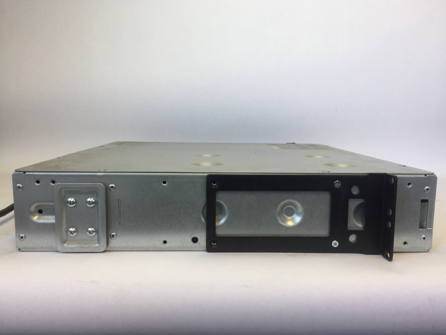 APC SUA1500RM2U UNINTERRUTIBLE POWER SUPPLY 120VAC 1440VA 980W