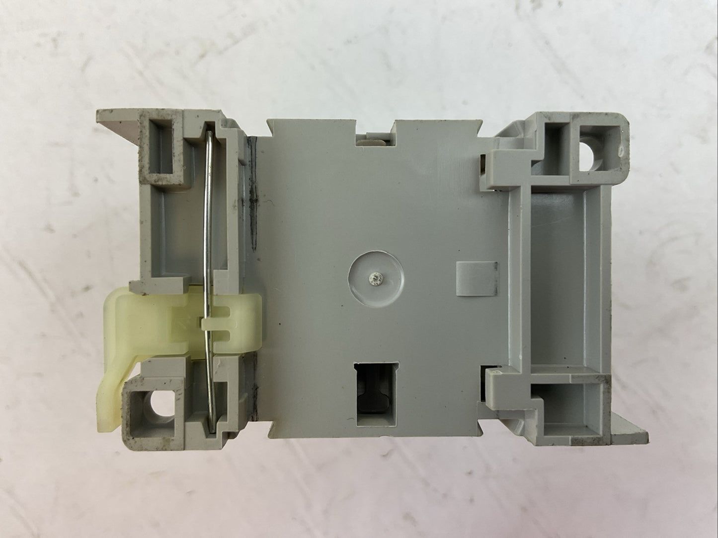ALLEN BRADLEY 700-CFM400Z* SER A CONTACTOR 600VAC 30A COIL 24VDC