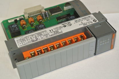 ALLEN-BRADLEY 1746-OX8 Ser. A- SLC500 OUTPUT MODULE - 5-250VAC, 5-125VDC