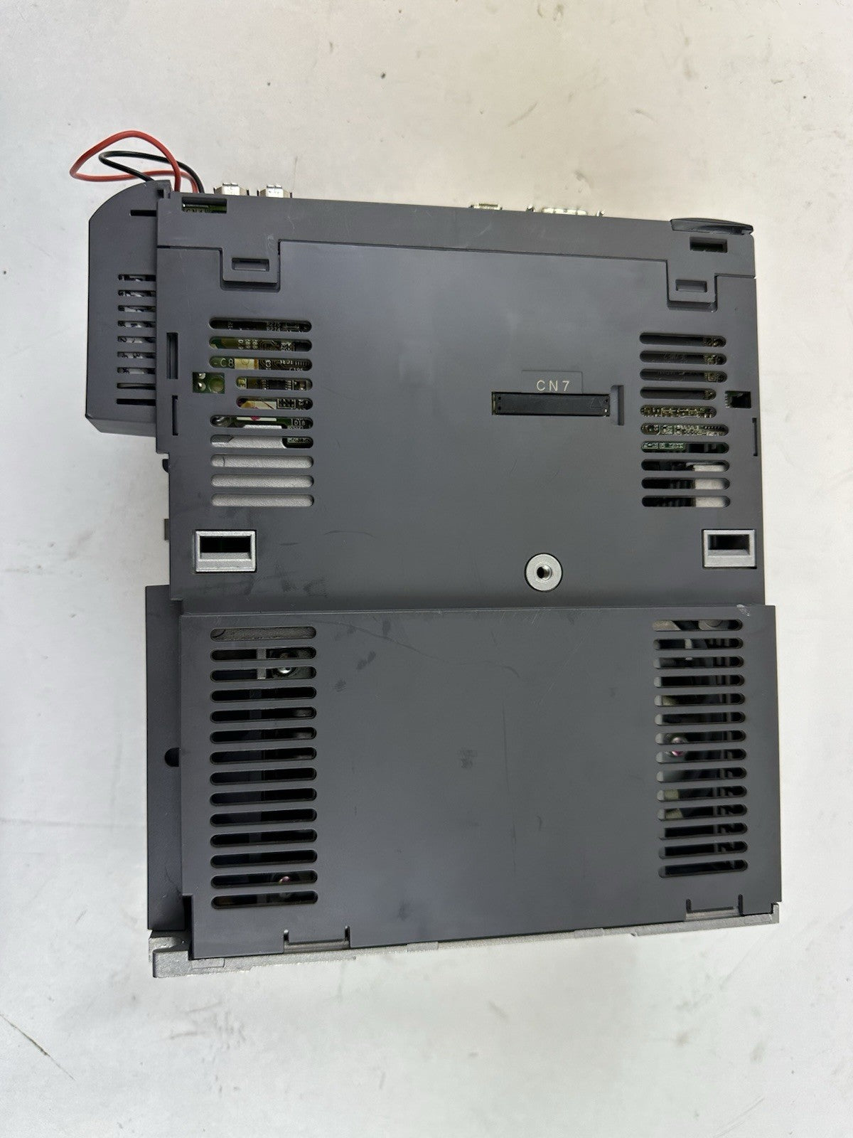 MITSUBISHI MELSERVO-J3 MR-J3-200BS4 AC SERVO DRIVE 3 PHASE 2kW 380-480V 50-60Hz