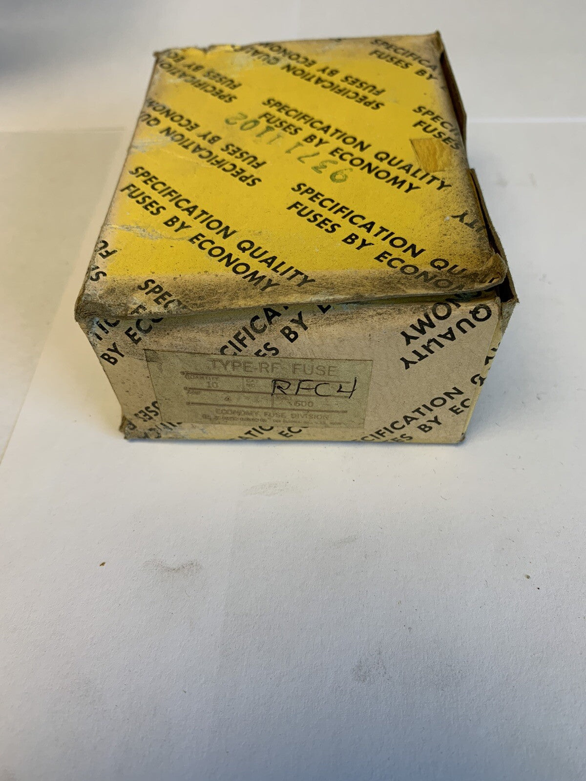 Economy Fuse RFC4 4A 600V Fuse "Lot of 10"