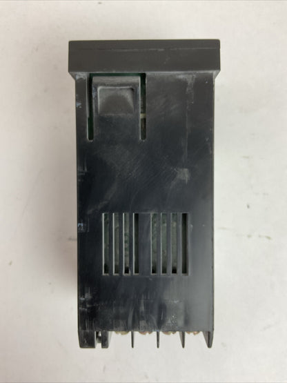 OMEGA CN372-P1F2 TEMPERATURE CONTROL