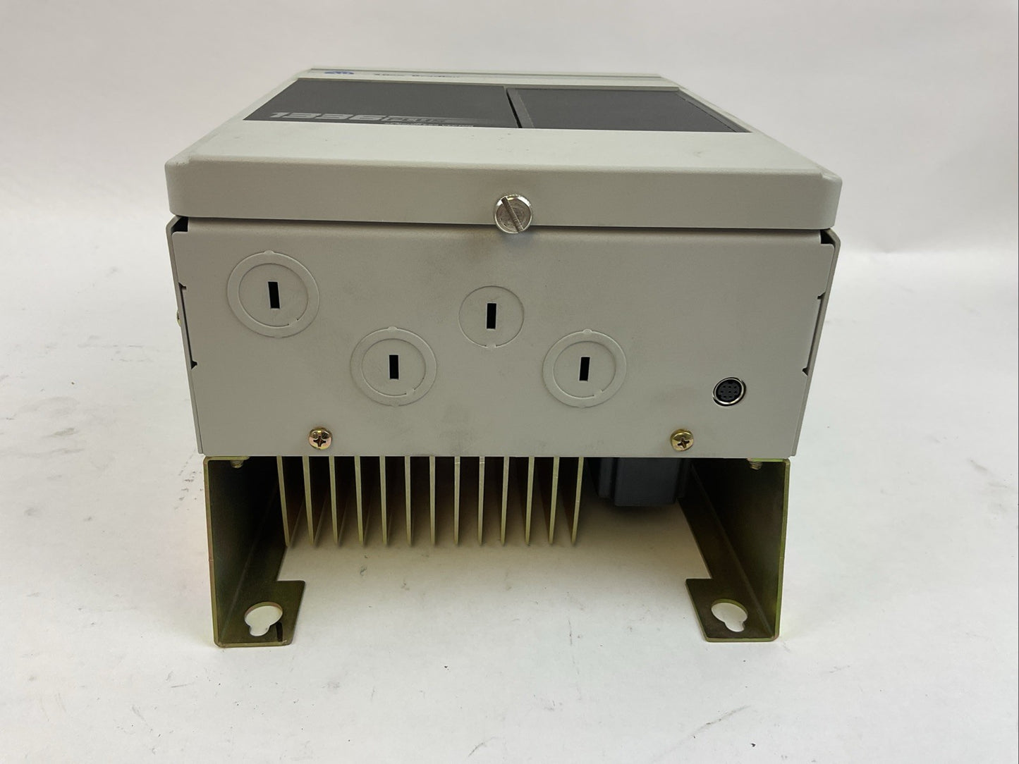 ALLEN BRADLEY 1336S-BRF20-AA-EN4 SER E AC DRIVE 2HP 460V SENSORLESS VECTOR