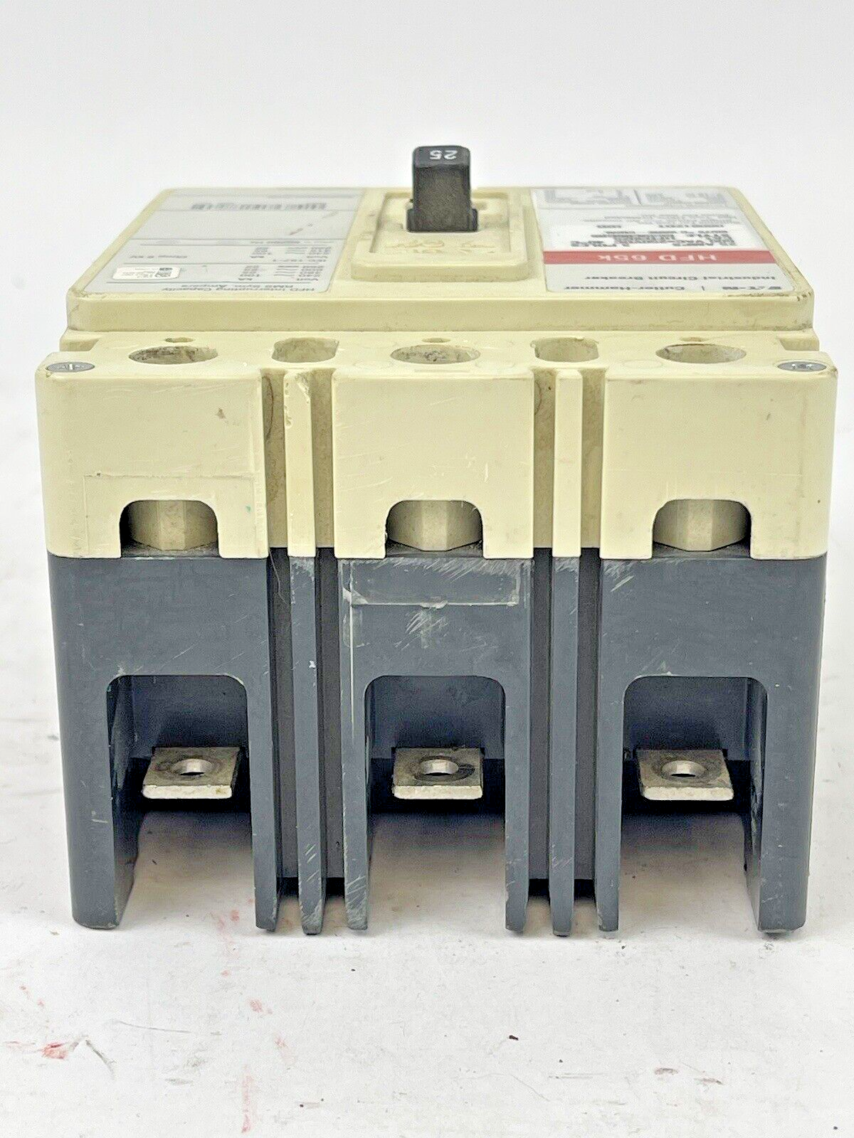 CUTLER-HAMMER - HFD3025 - INDUSTRIAL CIRCUIT BREAKER - 25 AMP, 600 VAC, 3 POLE