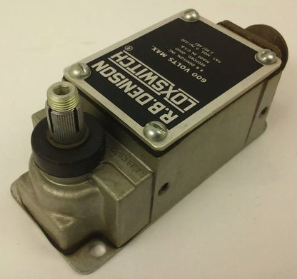 R.B.DENISON PL300WDR2M4, SERIES D,LOX-SWITCH LIMIT SWITCH,600V,NEW SURPLUS,PL300