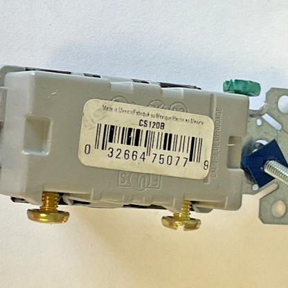 EATON CS120B TOGGLE SWTICH 20A 120/277VAC ****LOTOF8****