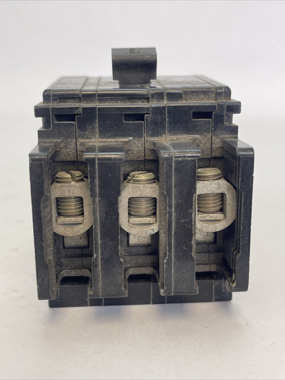 SQUARE D QOU315 CIRCUIT BREAKER 15AMP 240VAC 3POLE