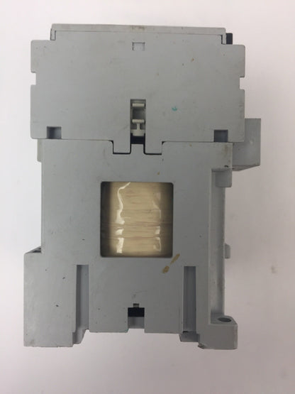 ALLEN BRADLEY 100-C09Z*10 REVERSING CONTACTOR 600VAC 25A COIL 24VDC