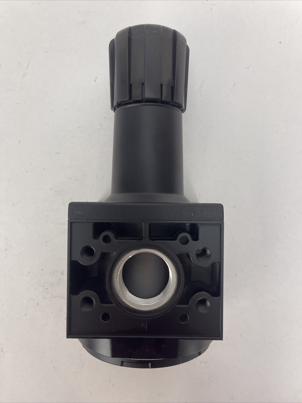 PARKER P3NRA9PBNN PNEUMATIC 1 1/2" REGULATOR 175F 80C 250PSI 17BAR