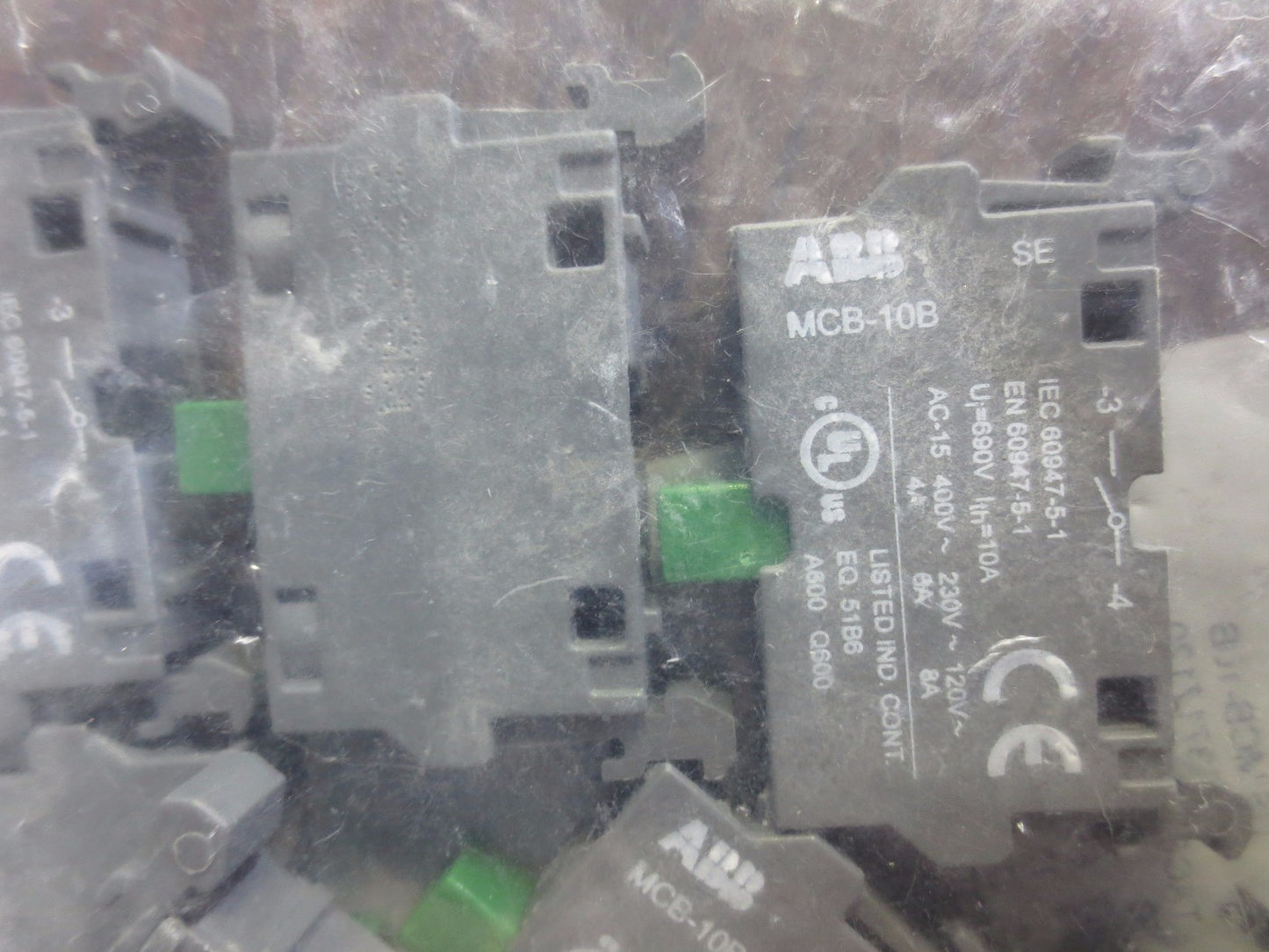 ABB MCB-10B / 1SFA611610R2001 CONTACT BLOCK - NEW SURPLUS