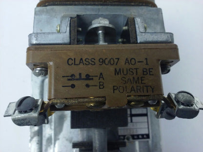 SQ. D CLASS 9050 TYPE RO-9E, AC PNEUMATIC TIMING RELAY, 110V, 60HZ, 15A, NEW