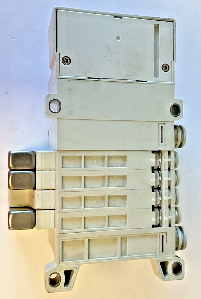 SMC VV5QC11-04C6FD2 MANIFOLD VQC1400-51(3) VQC1100-51(1)