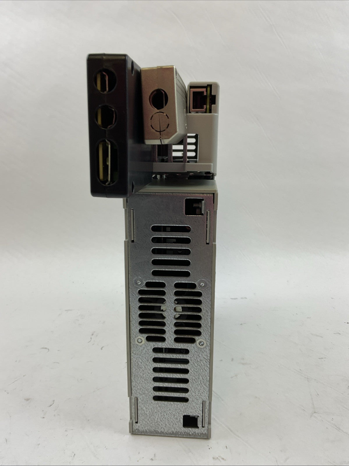 ALLEN BRADLEY 2094-BMP5-M AXIS POWER MODULE 2094-SE02F-M00-S0 SAFE OFF CONTROL