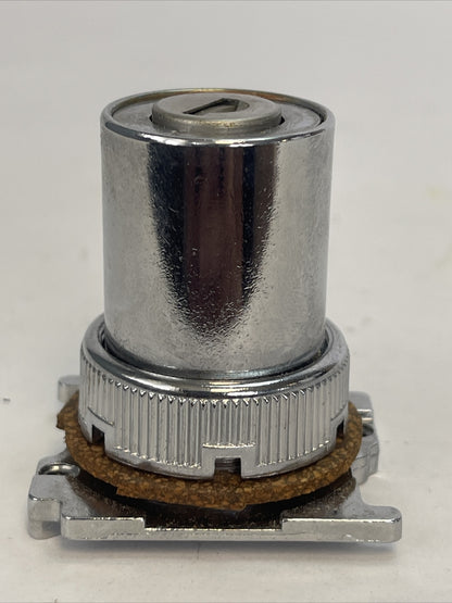 CUTLER HAMMER 10250T15222 SELECTOR KEY SWITCH 3 POSITION