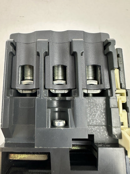 SCHNEIDER TELEMECANIQUE LC1 D65 CONTACTOR 80A 3P 24V DC COIL LP1D6511 50HP