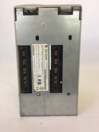 ALLEN BRADLEY 2094-BM05-S SERVO DRIVE SER B MOTOR OUPUT 0-460V rms 3PH 0-800HZ