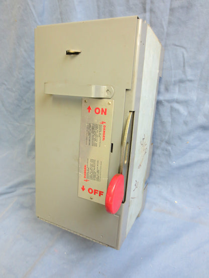 CUTLER-HAMMER EESWR320030SB2 30A 240VAC 250VDC 3-POLE FUSIBLE PANEL SWITCH