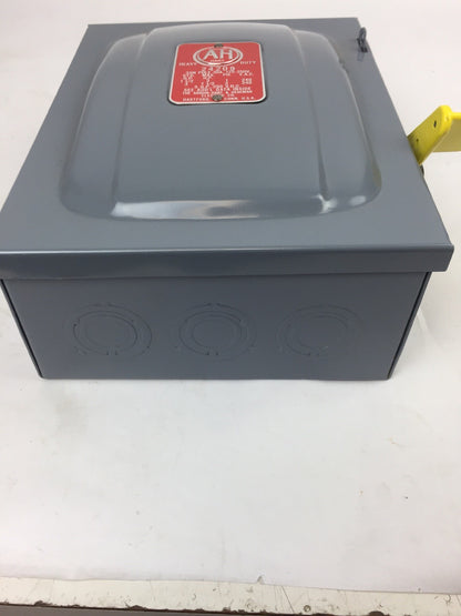 ARROW HART 24209 HEAVY DUTY ENCLOSED SWITCH 3 SN POLES 30 AMPS 125-250V FUSIBLE