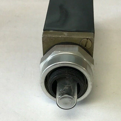 ALLEN BRADLEY 800T-PSD16 SMALL DUAL INPUT TYPE PILOT LIGHT SER.C 120V-60HZ