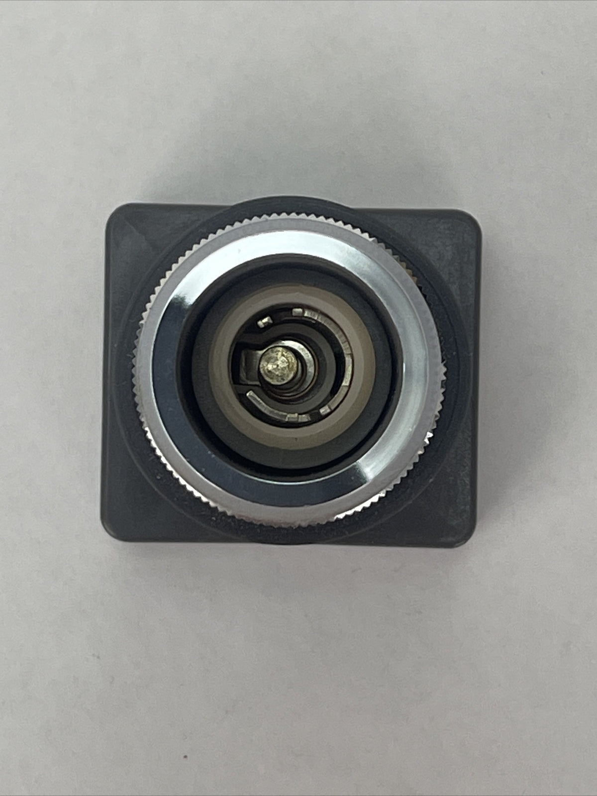 IDEC ELR1/EPRPT PILOT LIGHT NO BULB 120V LAMP