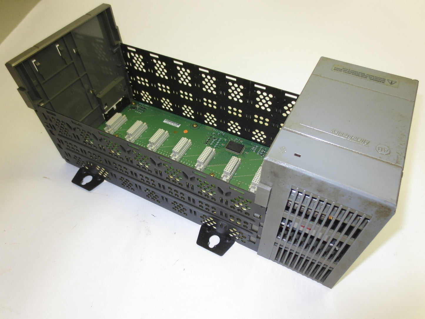 ALLEN-BRADLEY 1746-P2 SLC500 POWER SUPPLY + 1746-A7 7-SLOT RACK