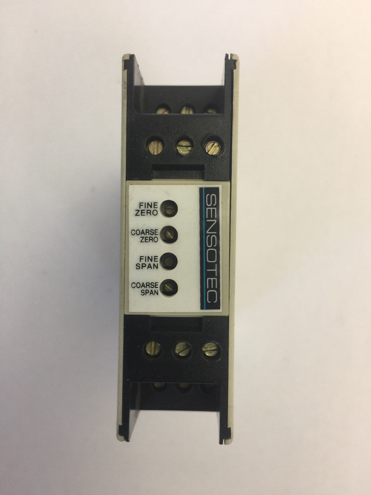SENSOTEC MODEL WAC PART NO. 060-6897-01 INPUT 18-36VDC OUTPUT +/- 5VDC MODULE