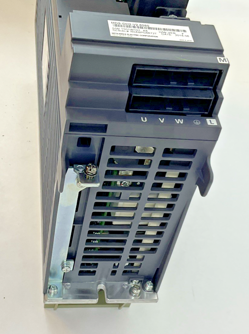 MITSUBISHI MDS-DH2-V2-8080 SERVO DRIVE 4.5KW 648V 12.0A H/WVER.P 240HZ