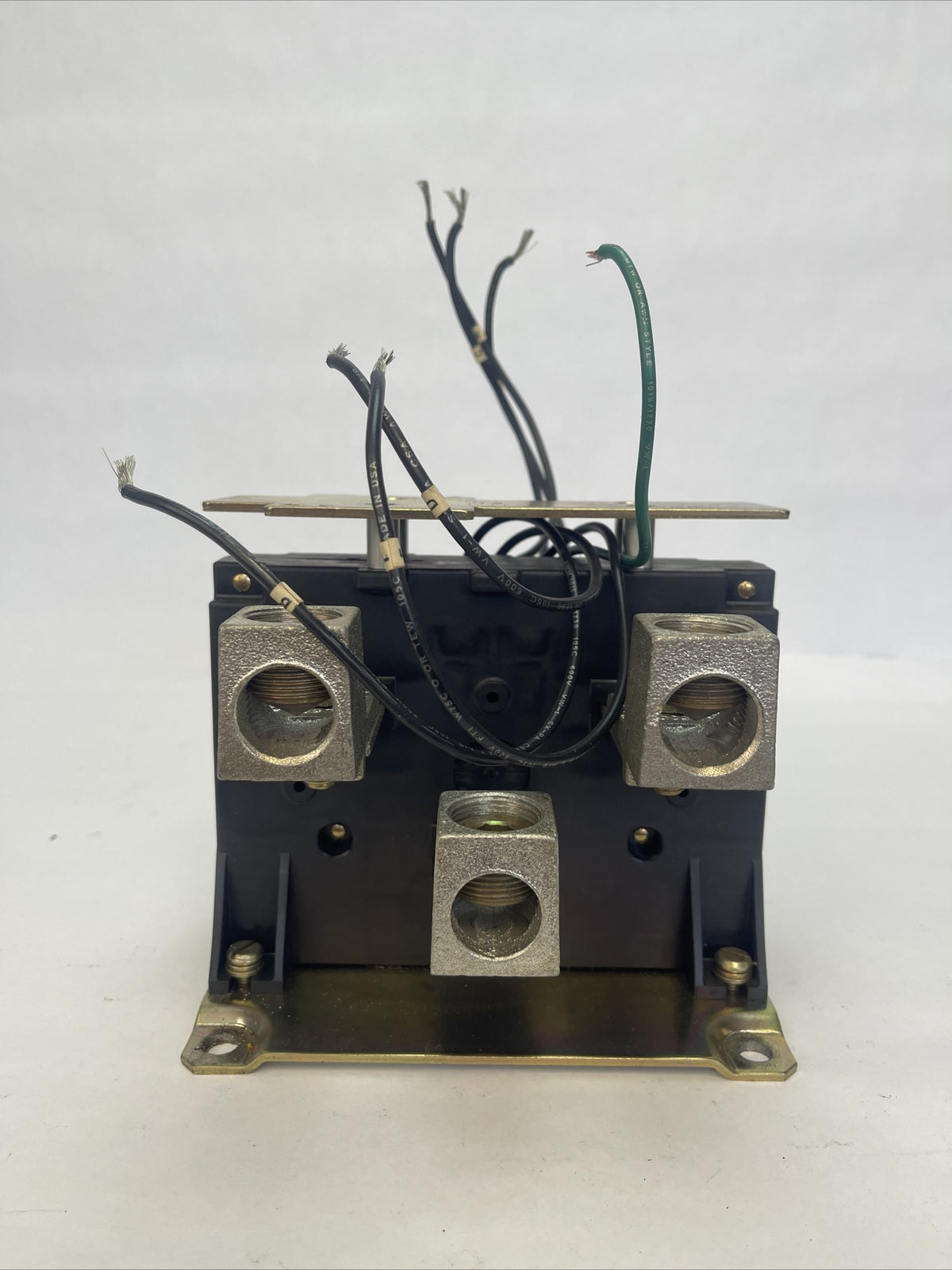 ALLEN BRADLEY 193-B1N6 CURRENT PROTECTOR SER A 96-300A CURRENT RATIO 300/5