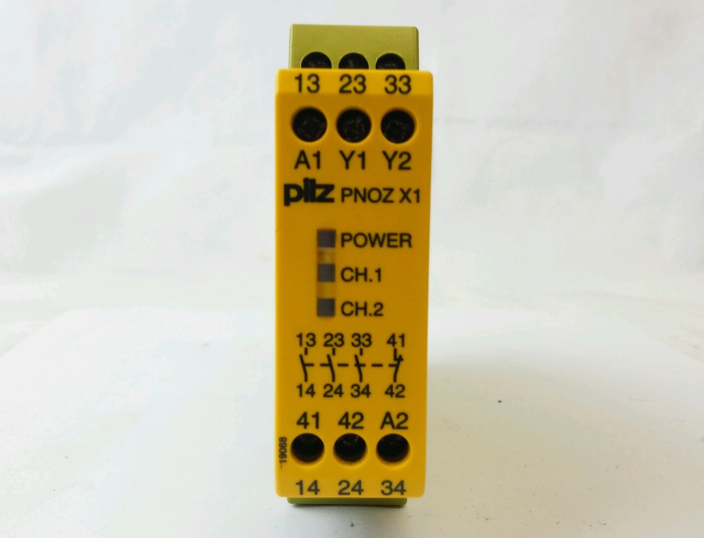 PLLZ PNOZ X1 24VAC/DC 3N/O 1N/C 2.0 VA 2.0 W 50-60 HZ