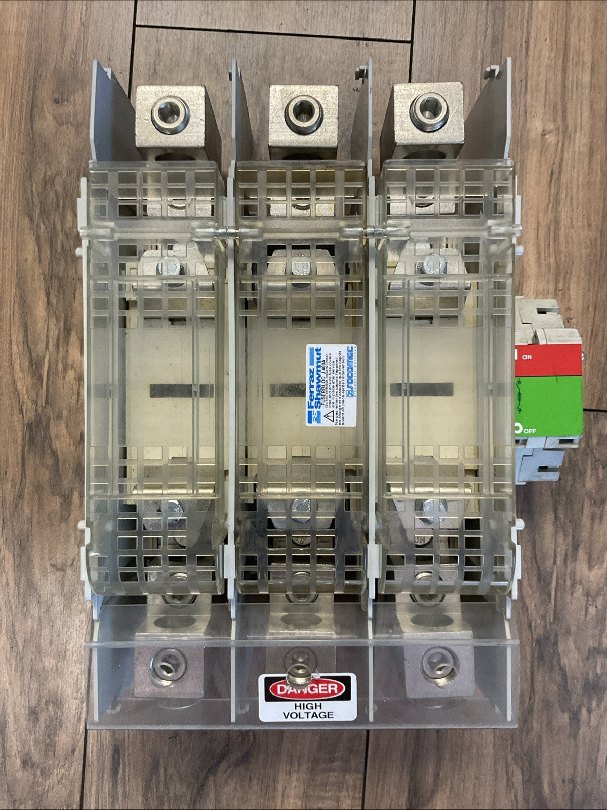FERRAZ SHAWMUT FBJ400SO FUSIBLE DISCONNECT SWITCH 400A 600VAC 3PH 300HP 250VDC