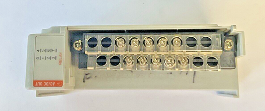 ALLEN BRADLEY 1769-OW8 RELAY MODULE SER.A REV.1 FWREV 1.1