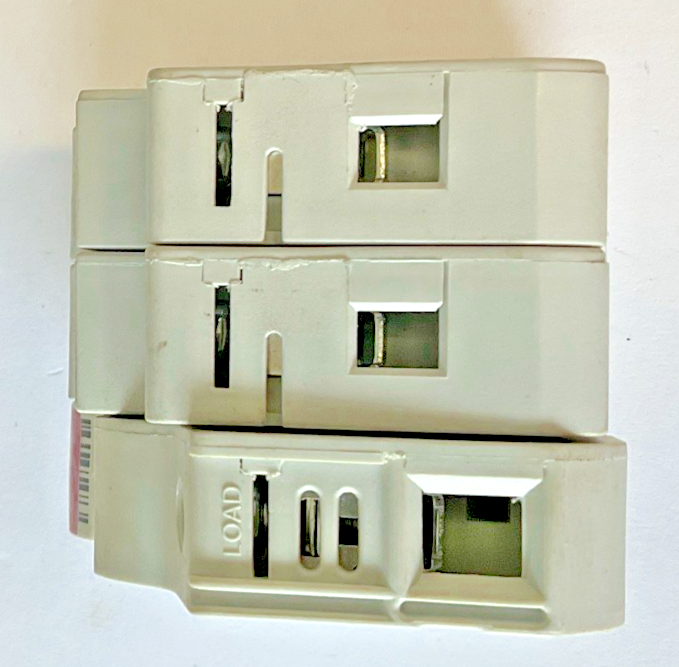 BUSSMANN CHM FUSE CLIPS MIDGET 10X38 690V 32A 3W****LOTOF3****