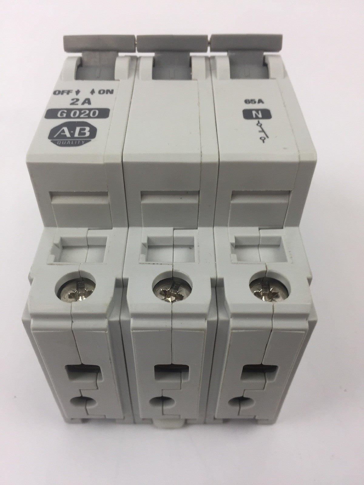 ALLEN BRADLEY 1492-CB2G020-N
